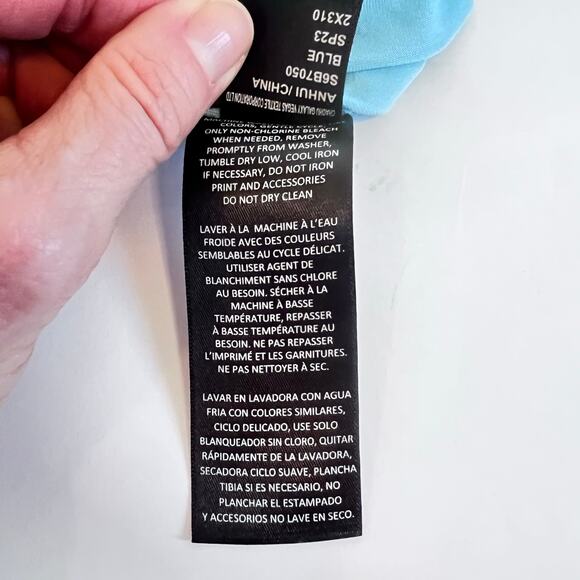 SPYDER UNISEX  SURF SWIM SHORTSLEEVE CREW NECK ATHLETIC SHIRT LIGHT BLUE SIZE L - Picture 8 of 9